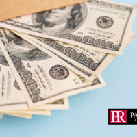 are-there-elder-law-risks-when-making-end-of-the-year-financial-gifts are-there-elder-law-risks-when-making-end-of-the-year-financial-gifts